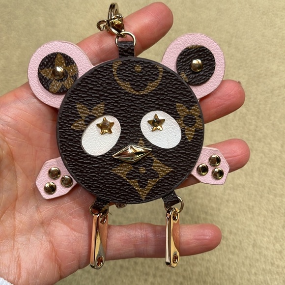 Louis Vuitton Animal Keychain/Charm - Picture 3 of 4